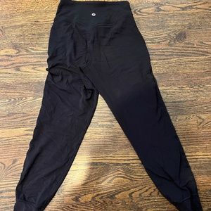 Lululemon size 2, 25” align joggers